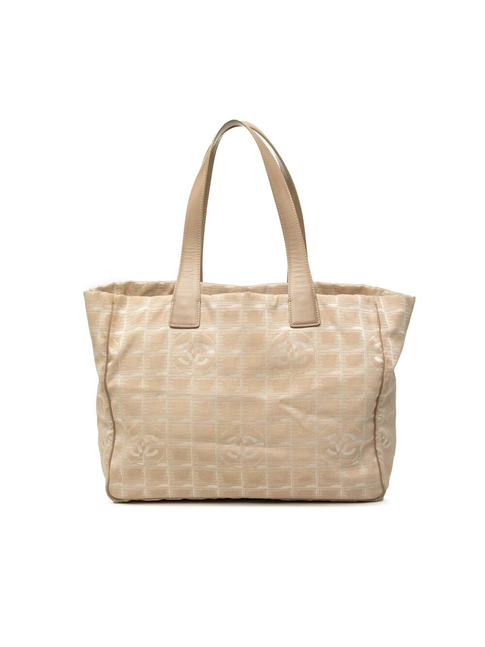 Chanel Travel Line Tote Nylon Medium #365878C67B